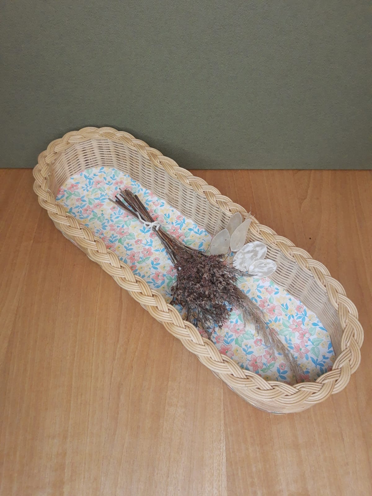 Rattan pan pattern vintage flowers