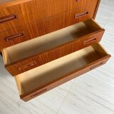 1960s Vintage Minimalistic Mid-Century Danish Teak Dresser