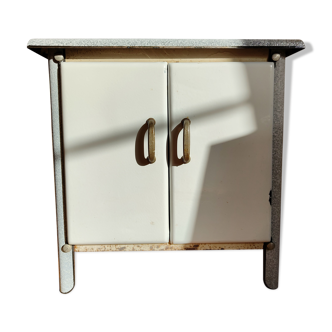 Buffet low tole emaillee (kitchen furniture) years 1950, 61cm x 40cm x 61cm