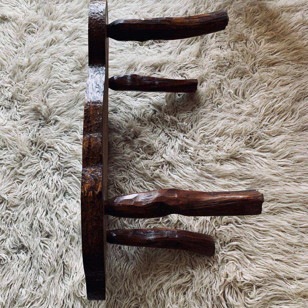 Table basse brutaliste