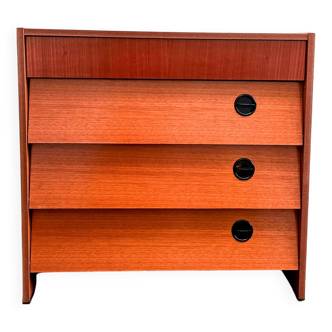 Shoe cabinet