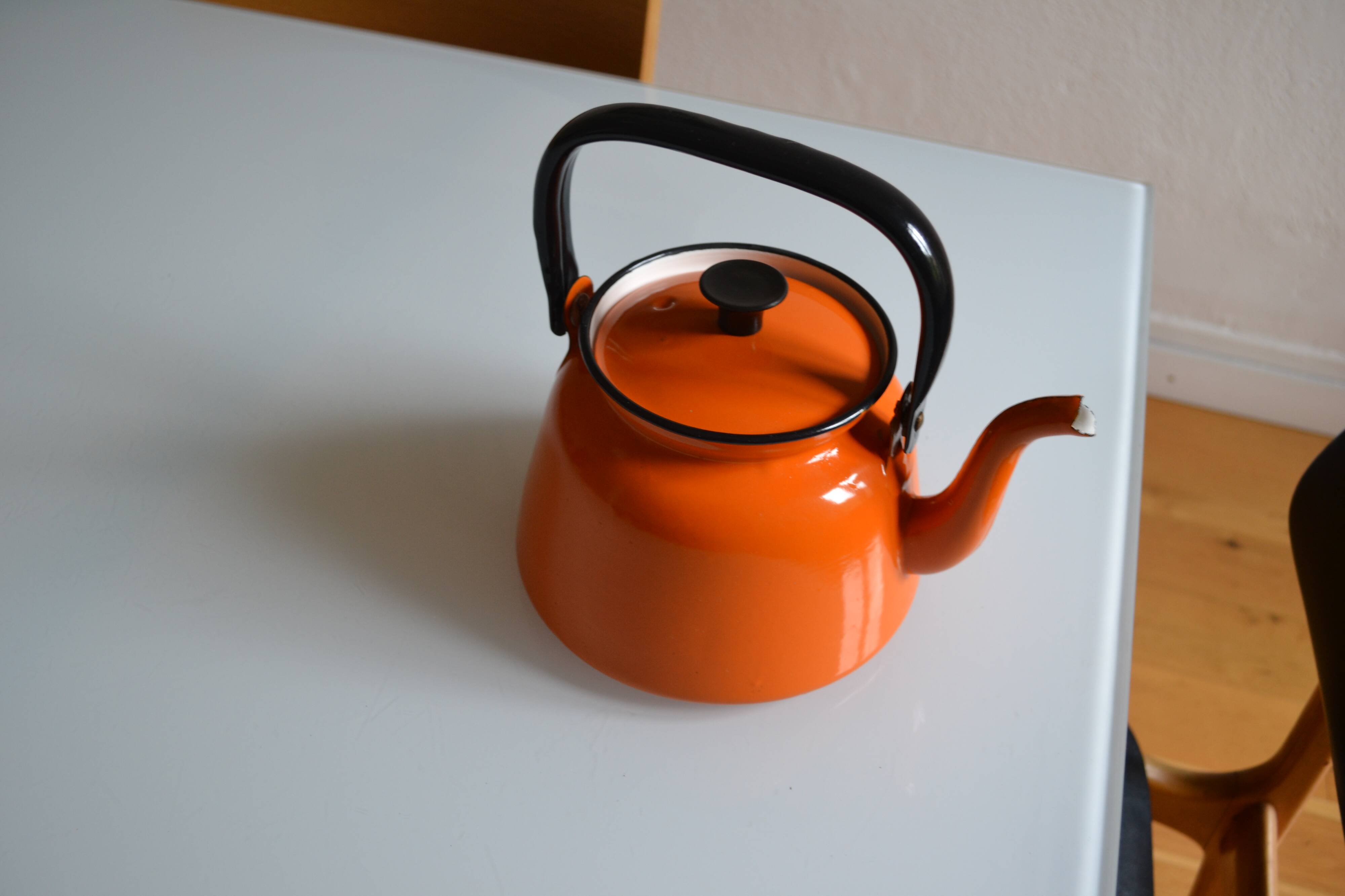 Vintage kettle orange enameled steel 1.5 liter