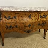 Louis XV style inlaid chest of drawers