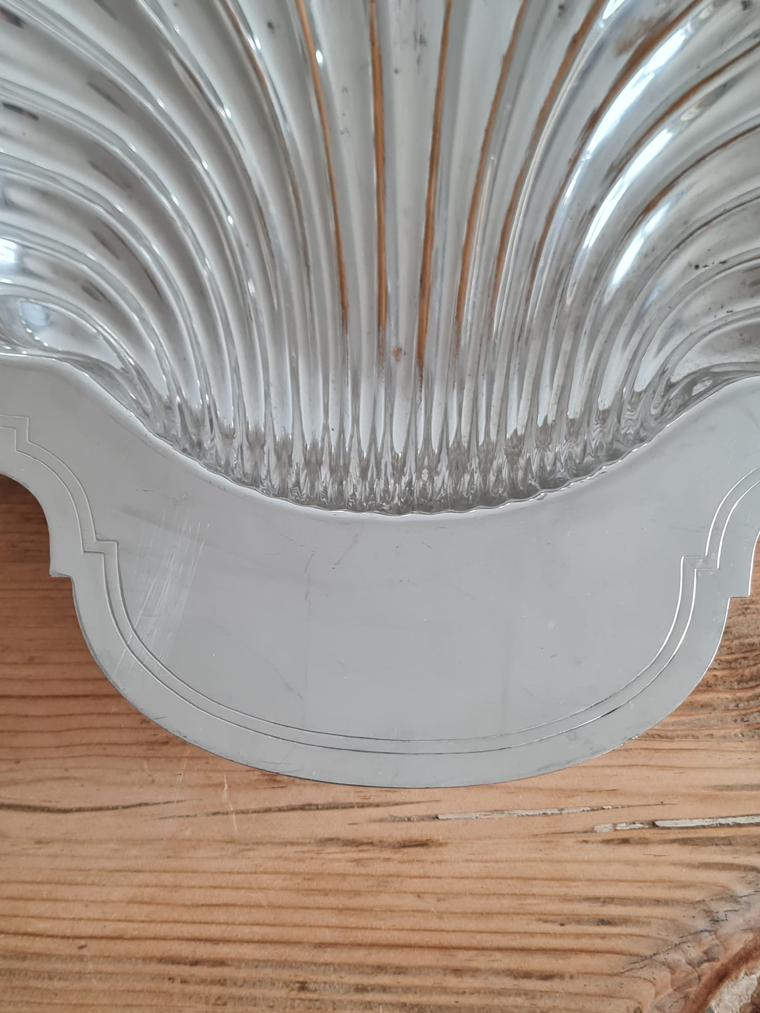 Silver metal dish shell w.rogers