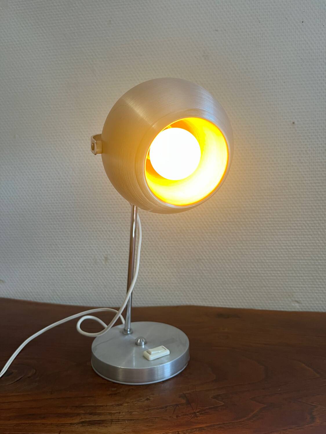 Eye ball lamp, 70s