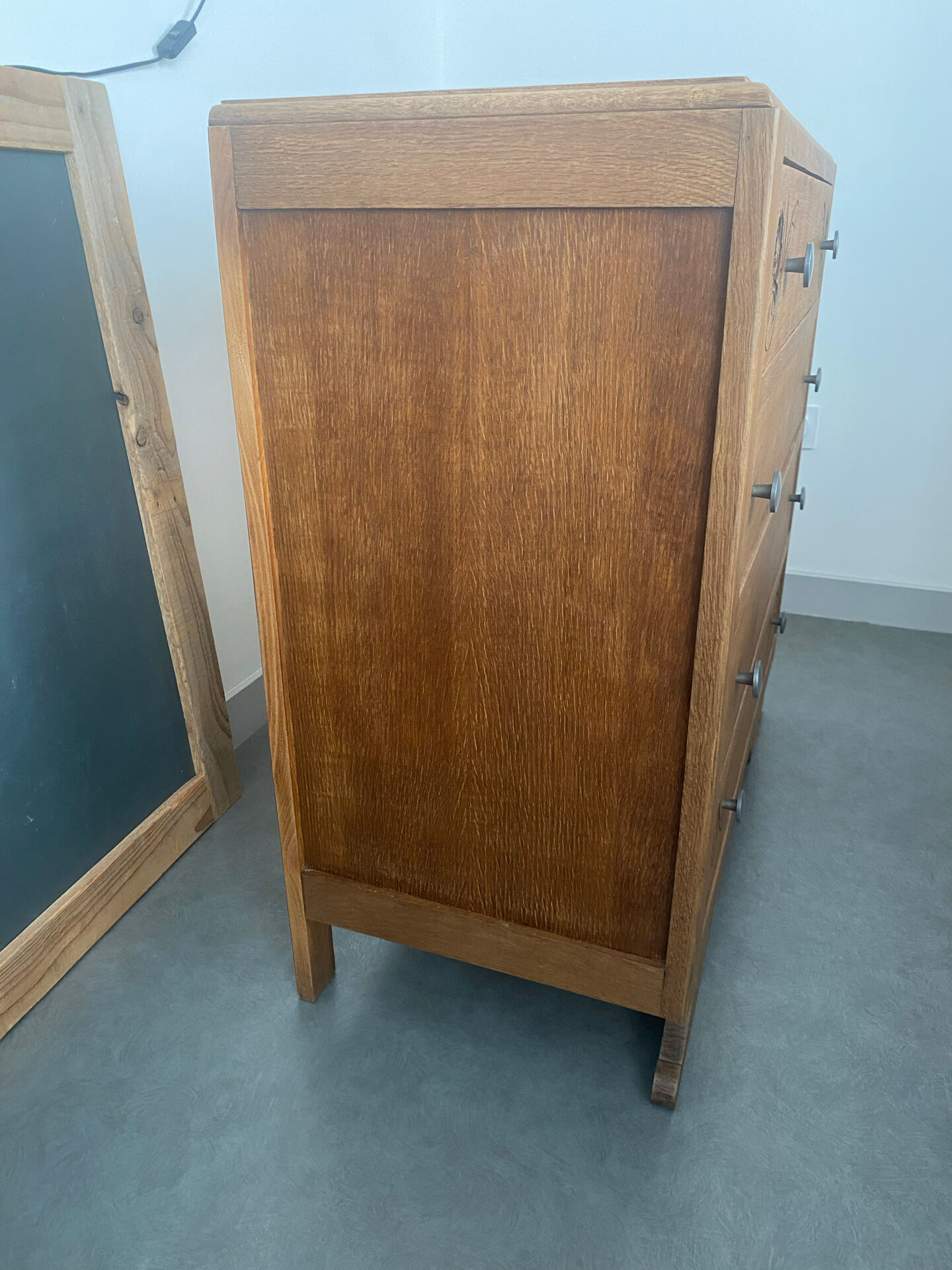 Art Deco chest of drawers