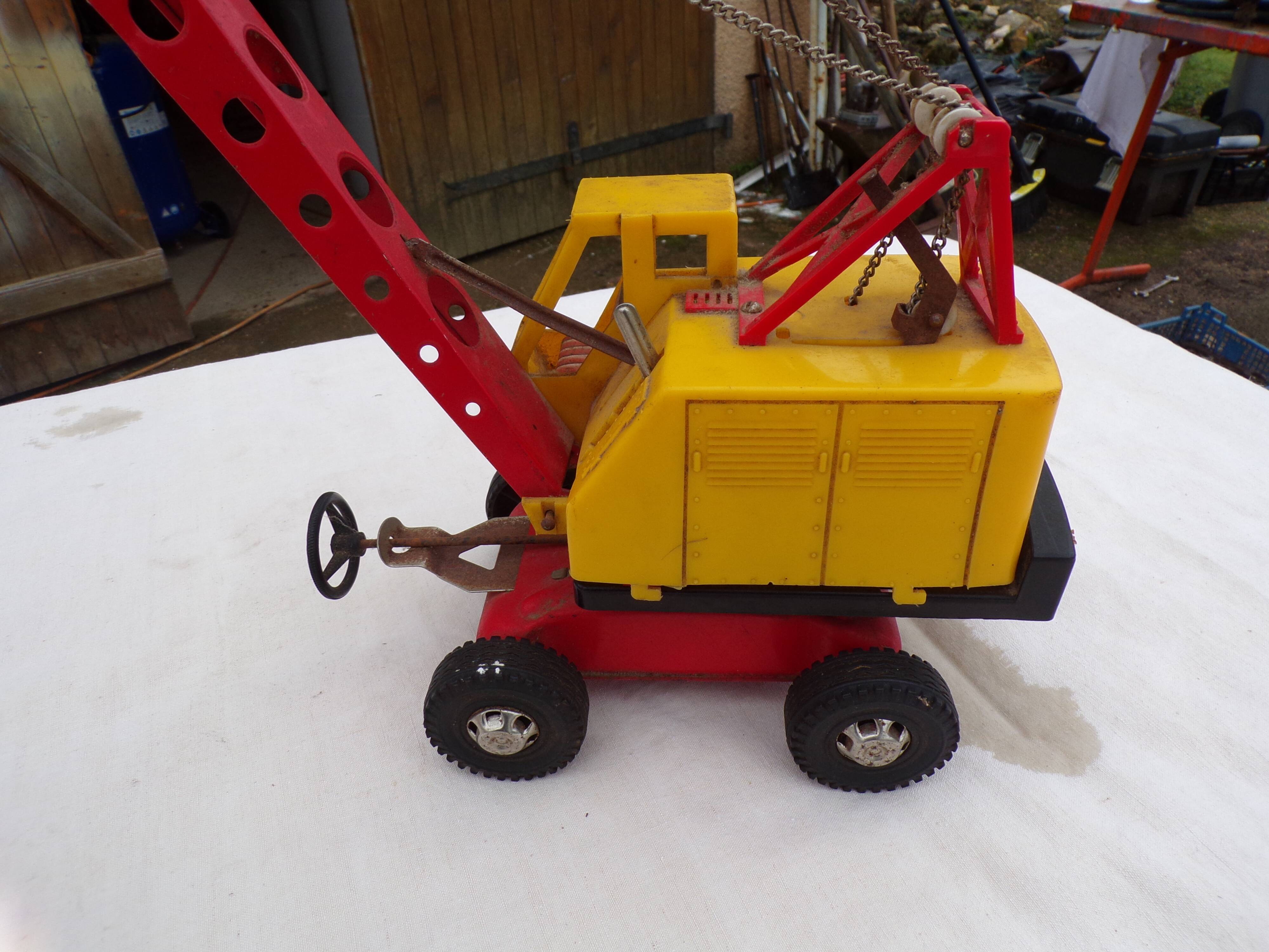 Toys old 2 cranes tole year 50