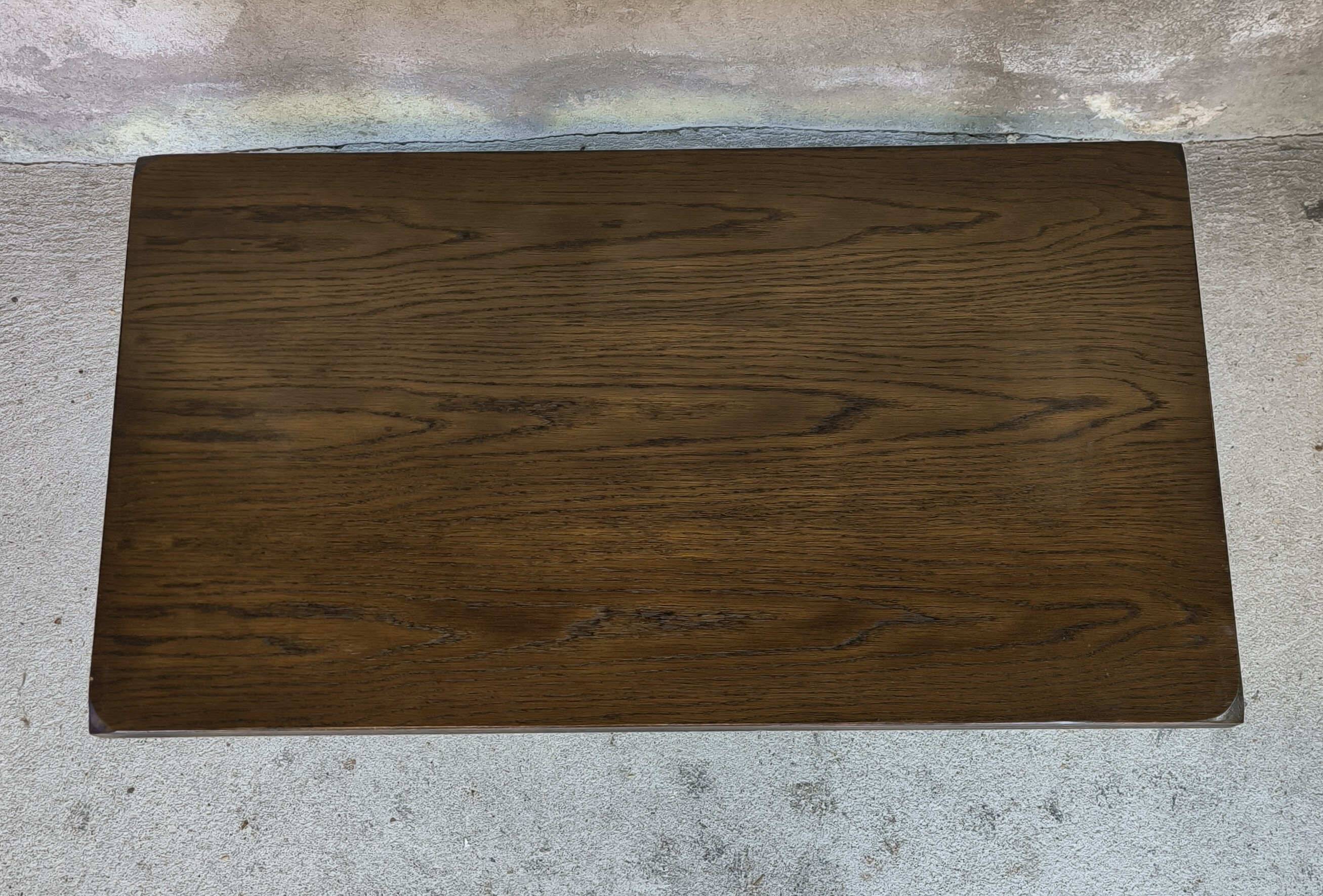 Vintage coffee table with turned wood legs