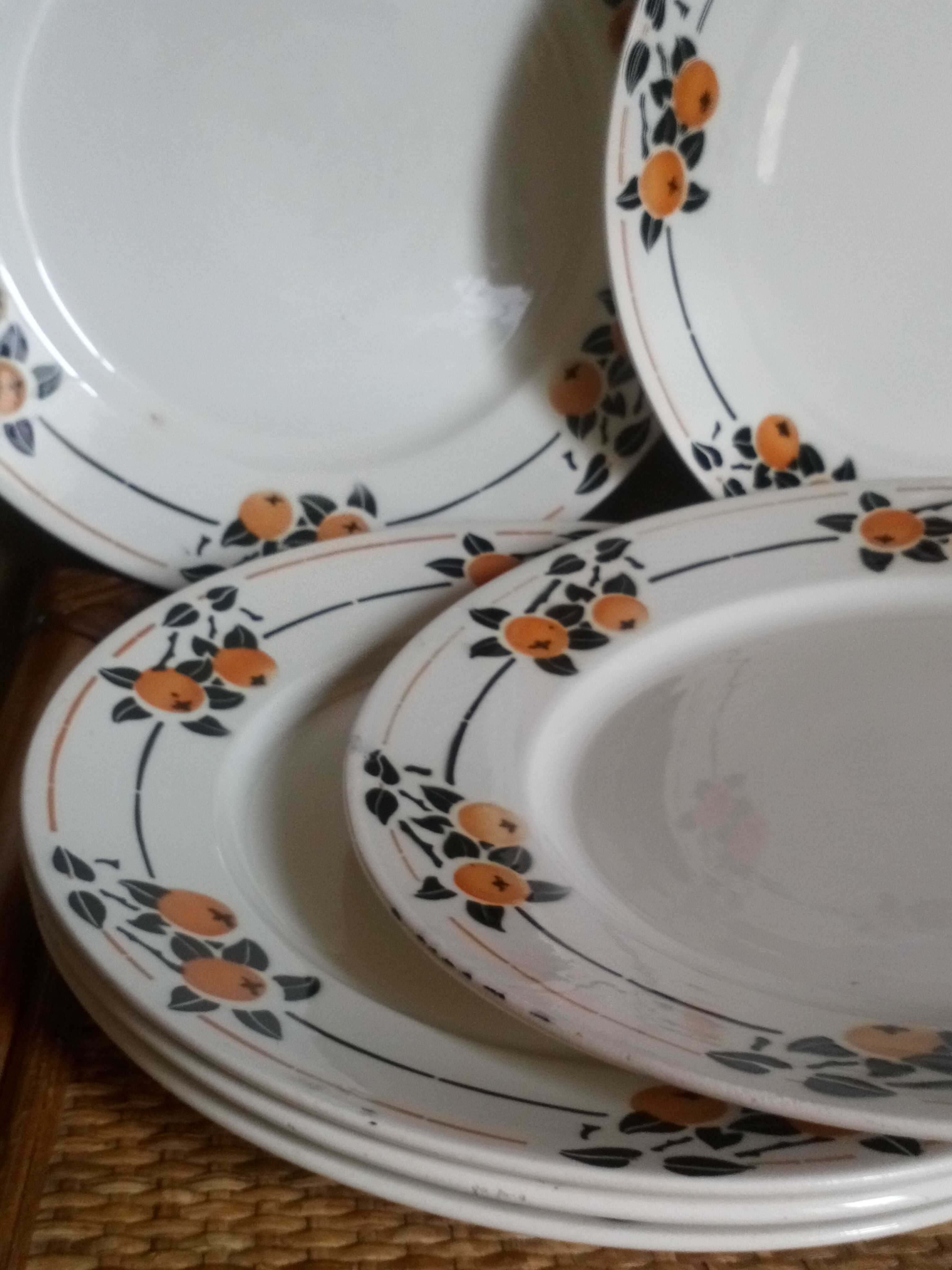 Six Art Deco plates from Badonviller service "Madeleine"