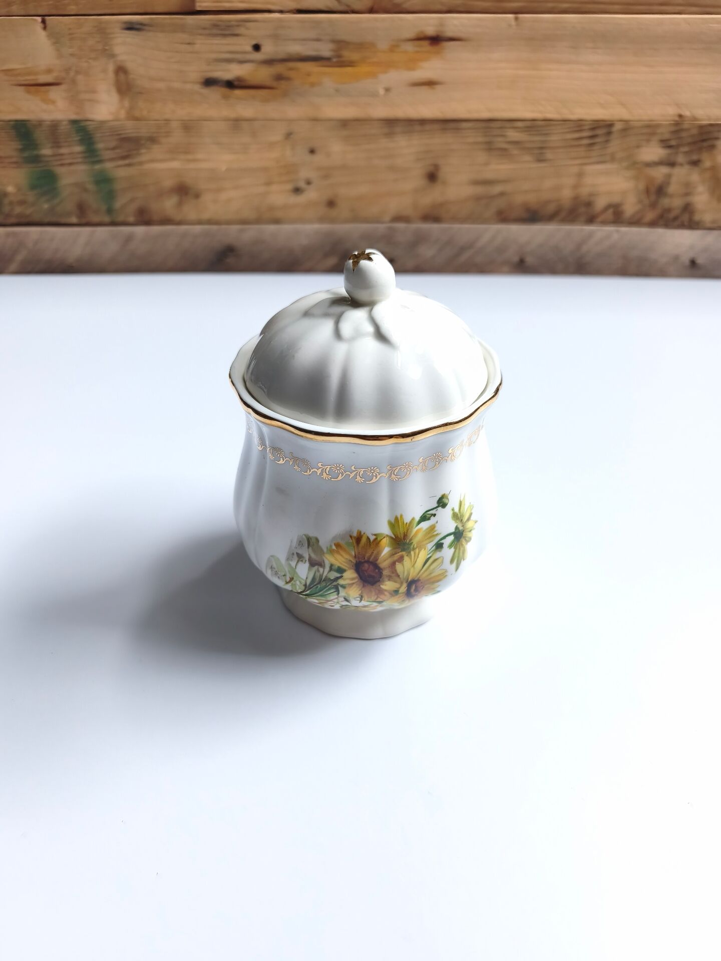 Ceramic sugar bowl Gien daisies antique