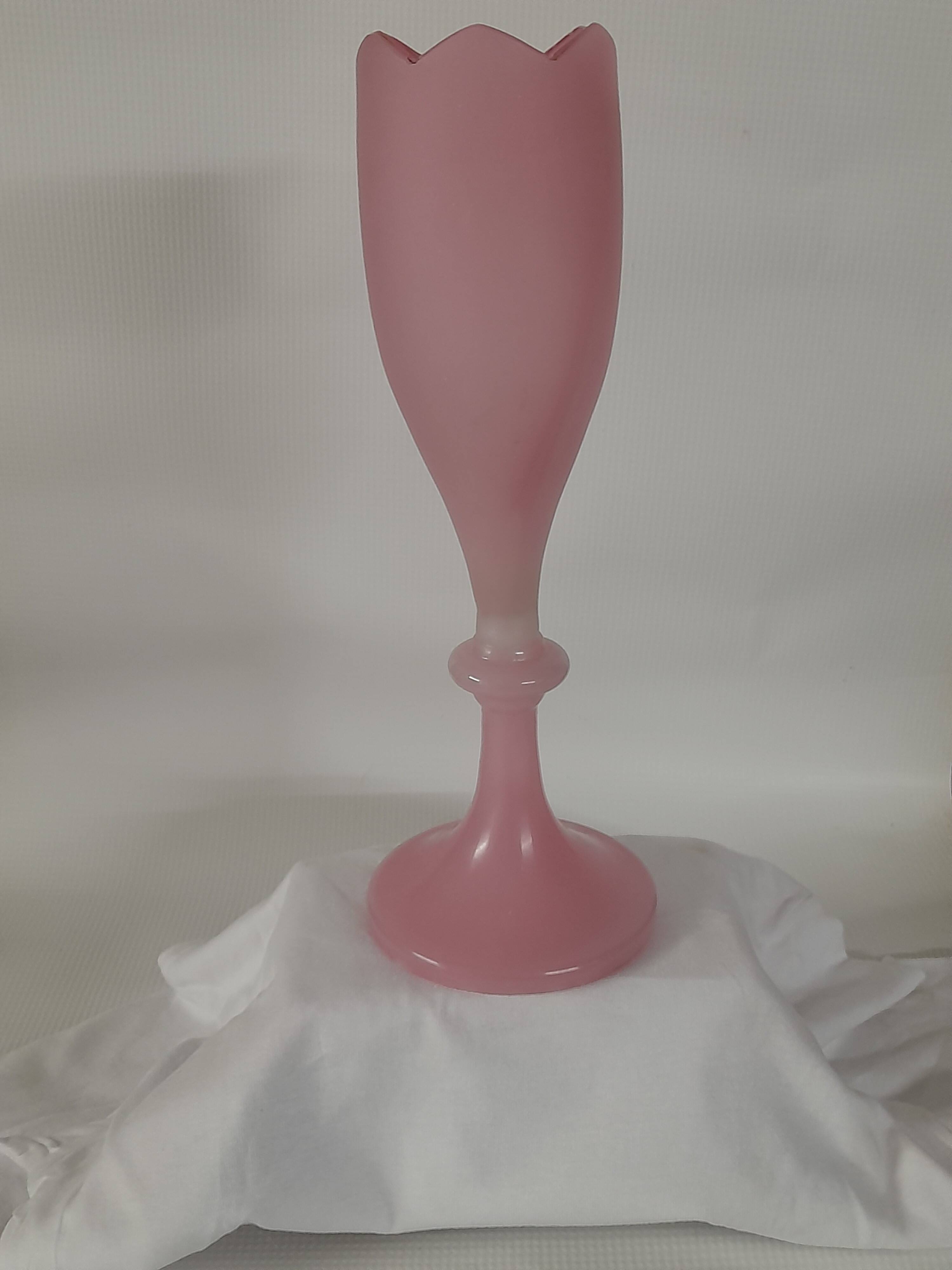 a tulip vase