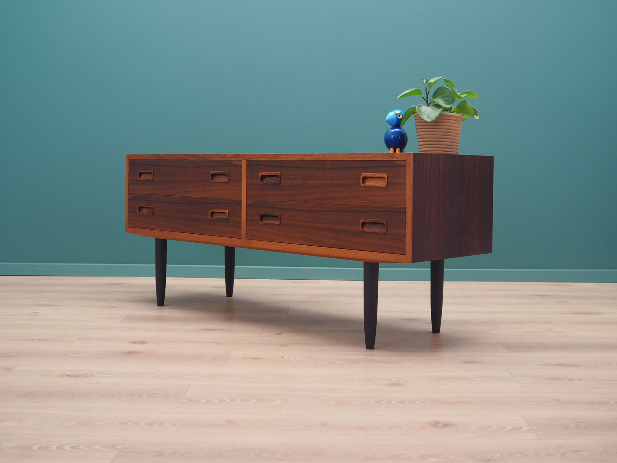 Rosewood chest of drawers, Danish design, 1960s, manufacturer: Hundevad & Co