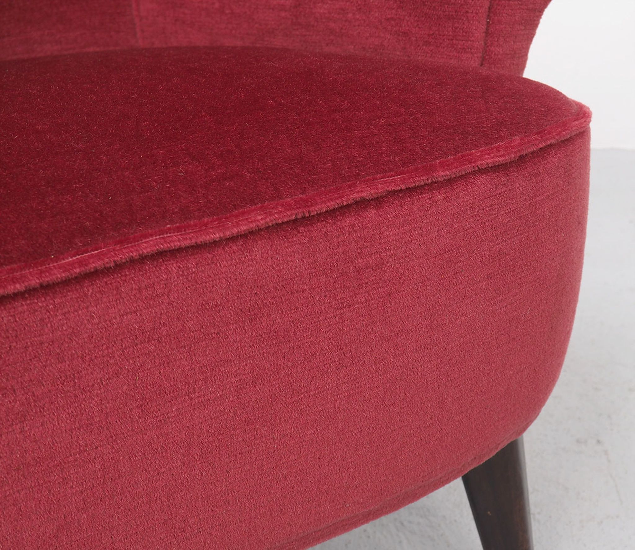 Artifort velvet red lounge chair by Theo Ruth, 1950's