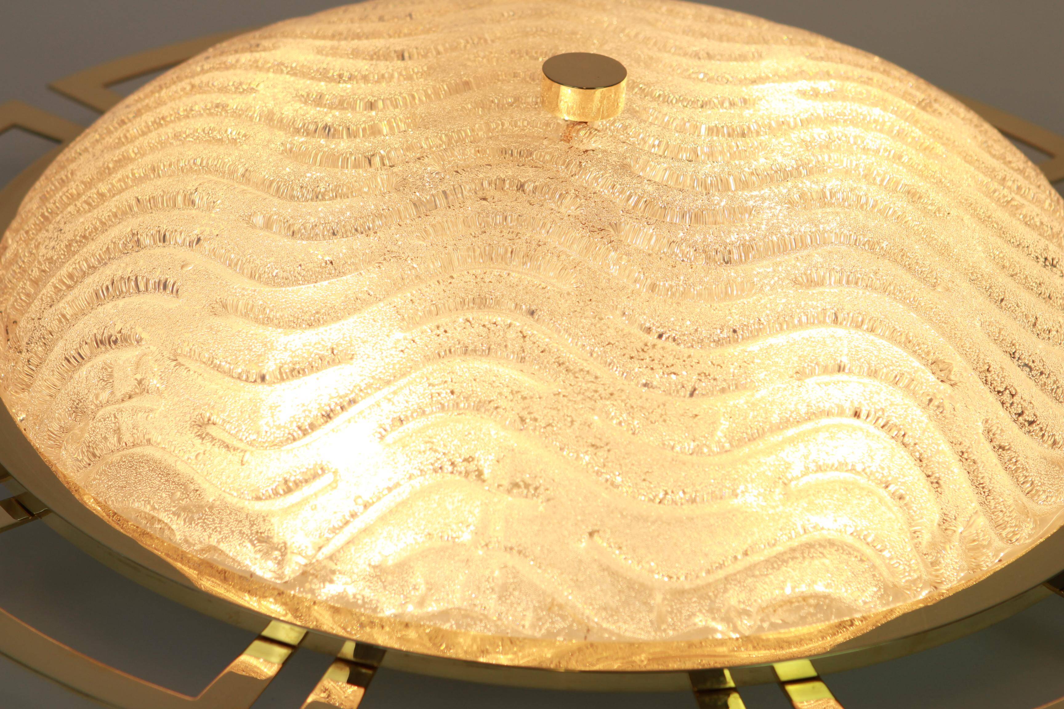 Grand Sputnik ceiling light in brass, Stilnovo style, 1970s.