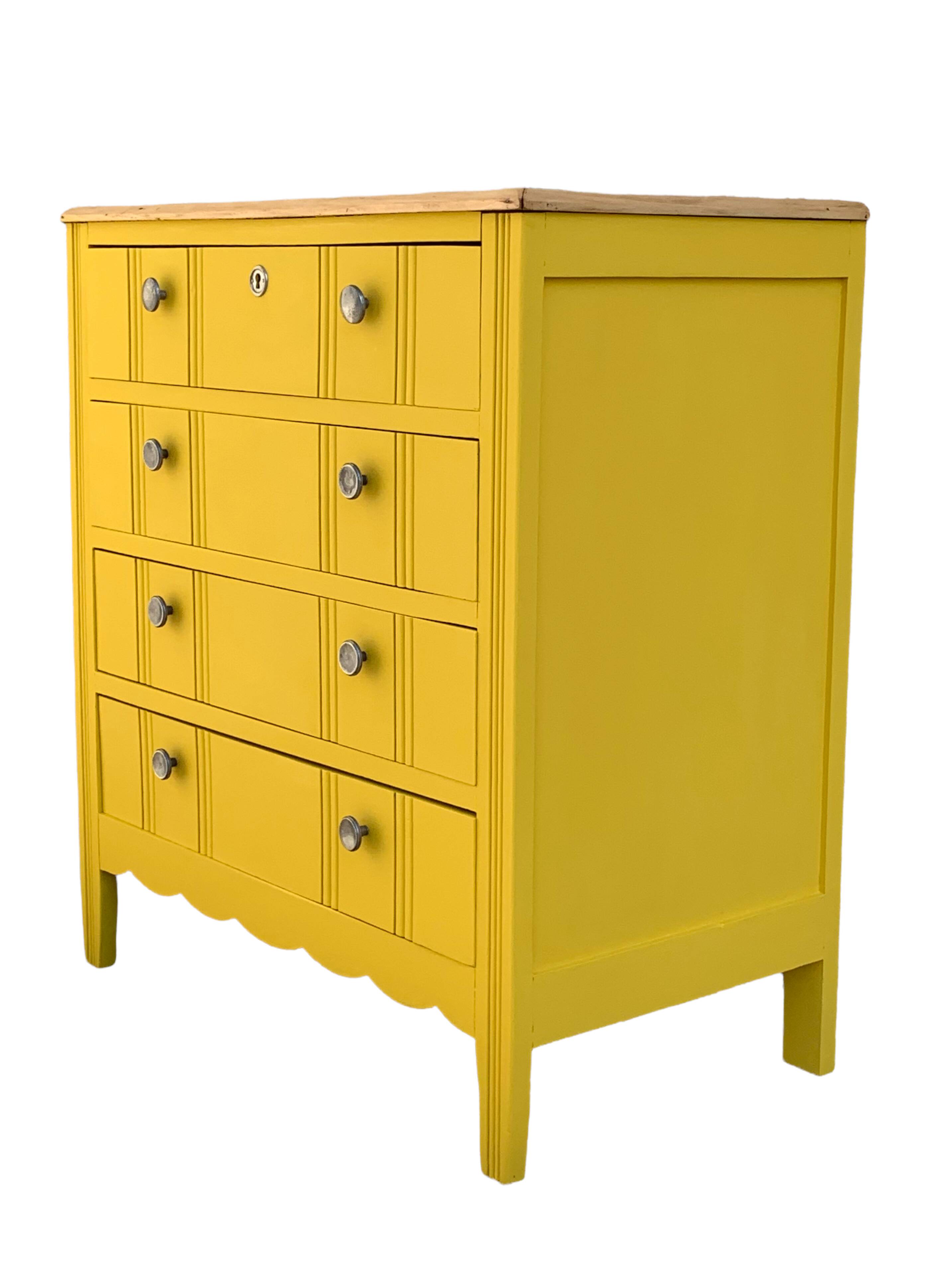 Art Deco chest of drawers 1940