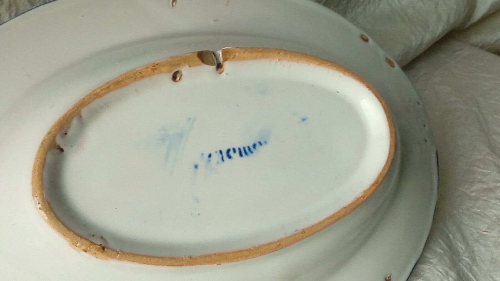 Plat a barbe barbier en faience de st clement fin 19 eme