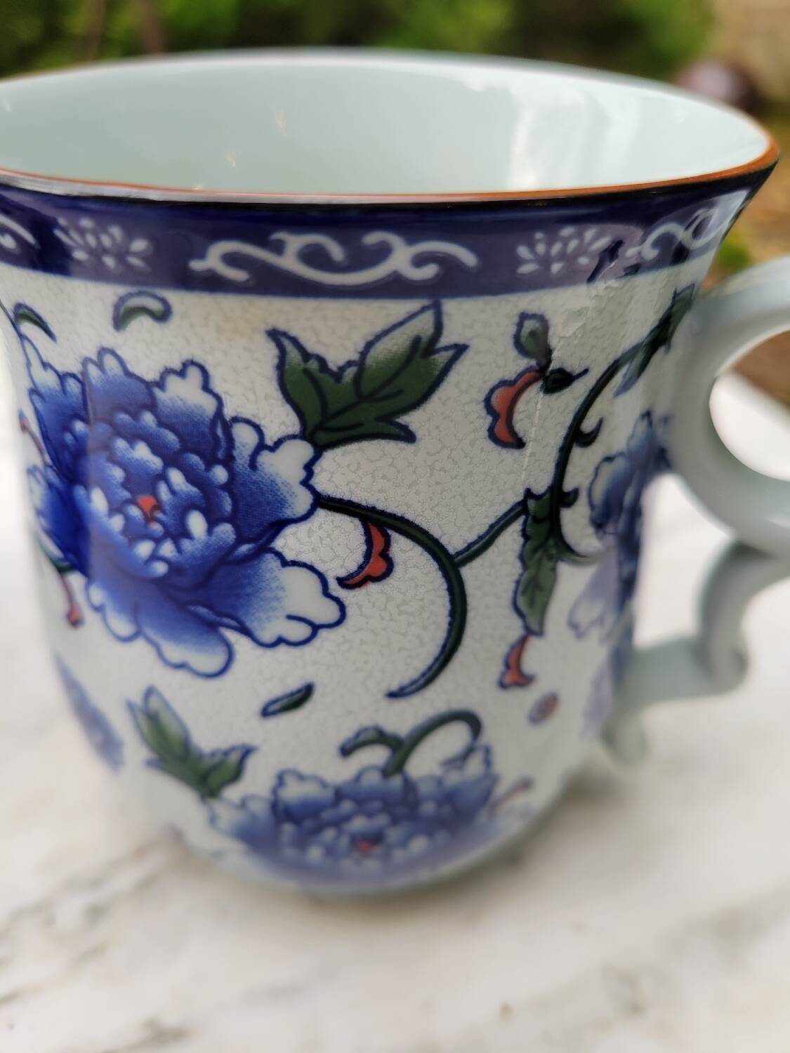 Paire de tasse à thé, couvercle et infuseur