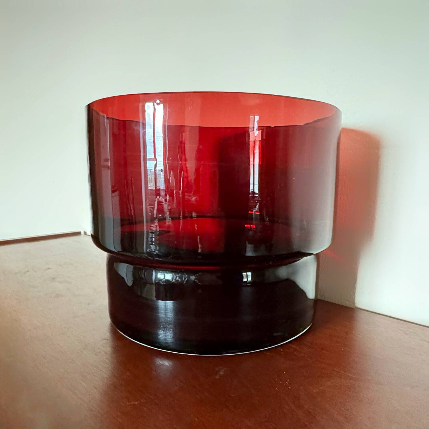 Red glass flowerpot from the 60s