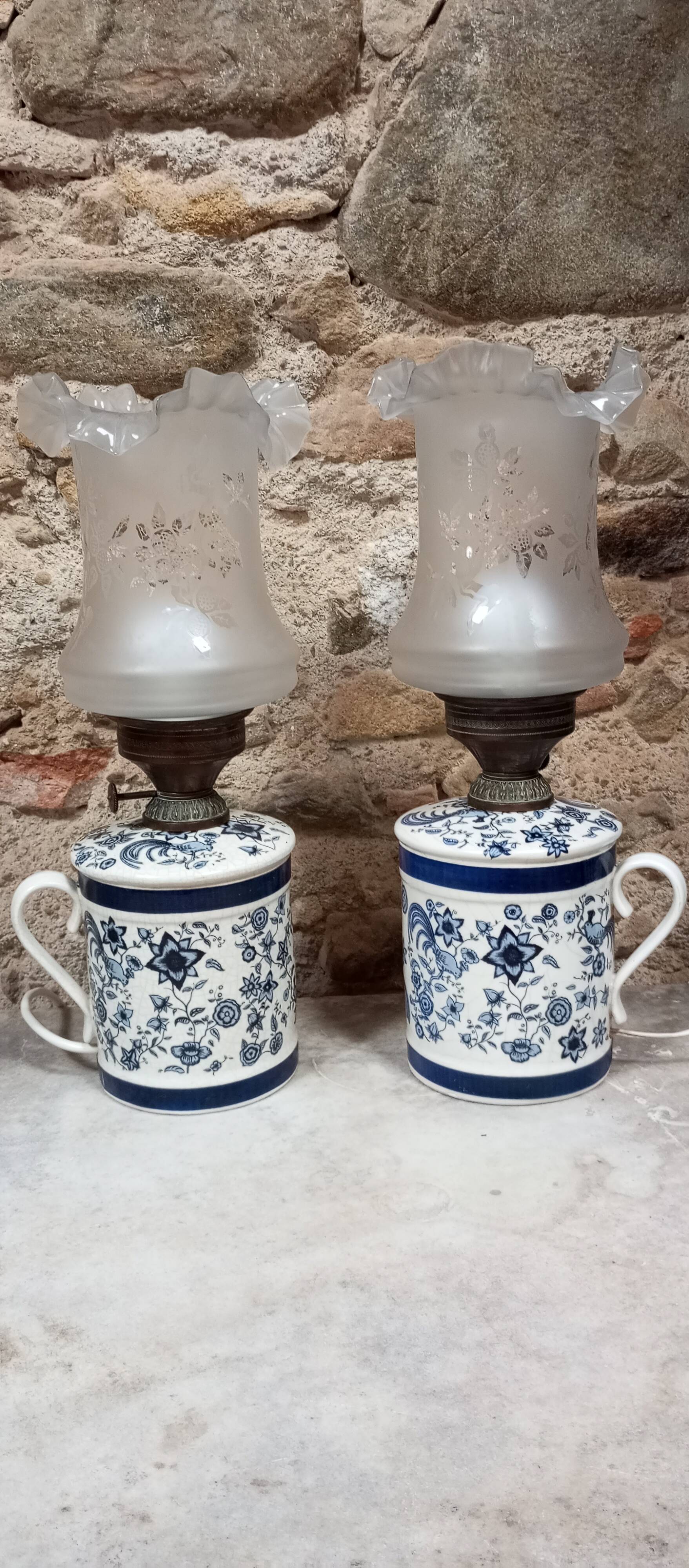 Pair of table lamps