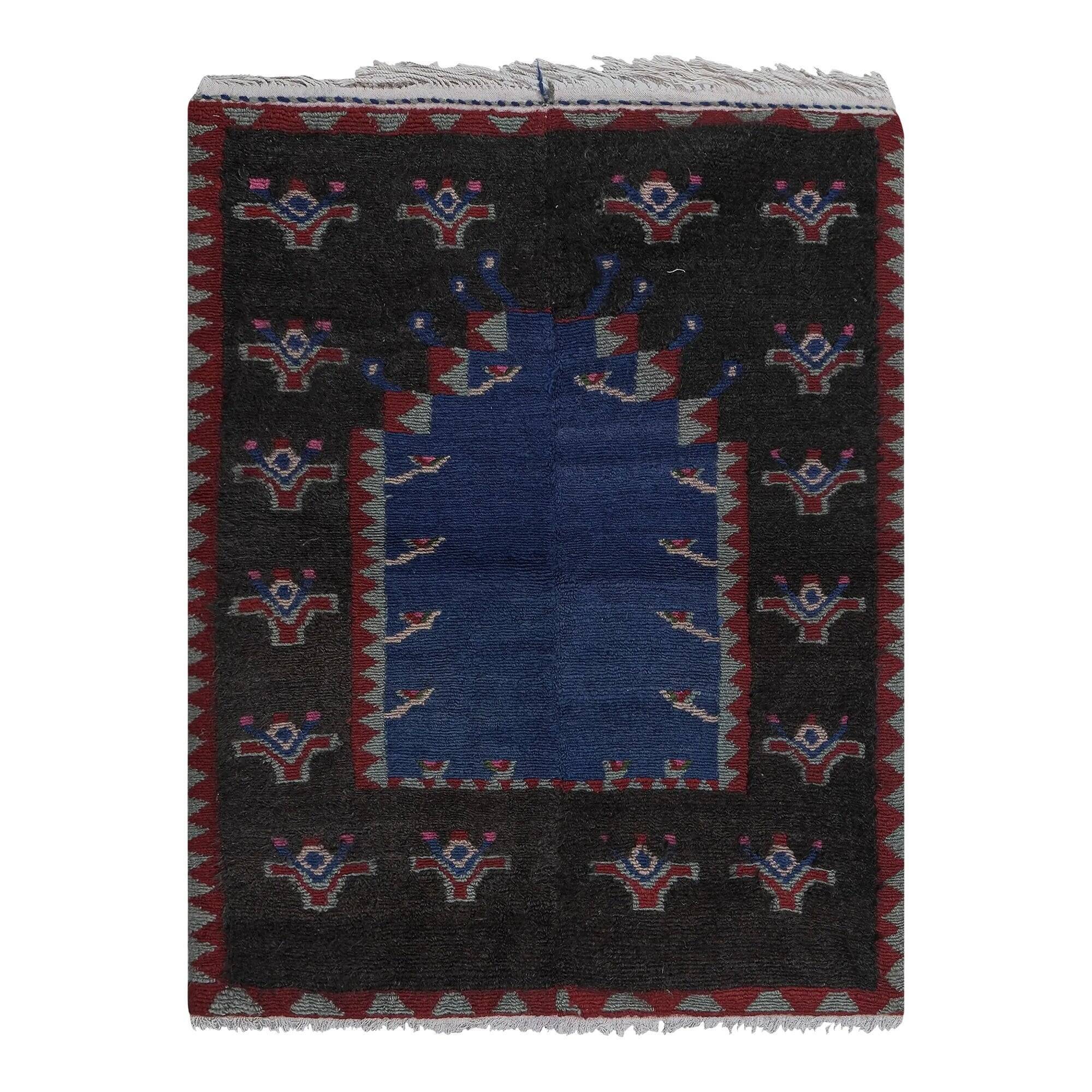 Vintage handmade Turkish rug 105x142 cm