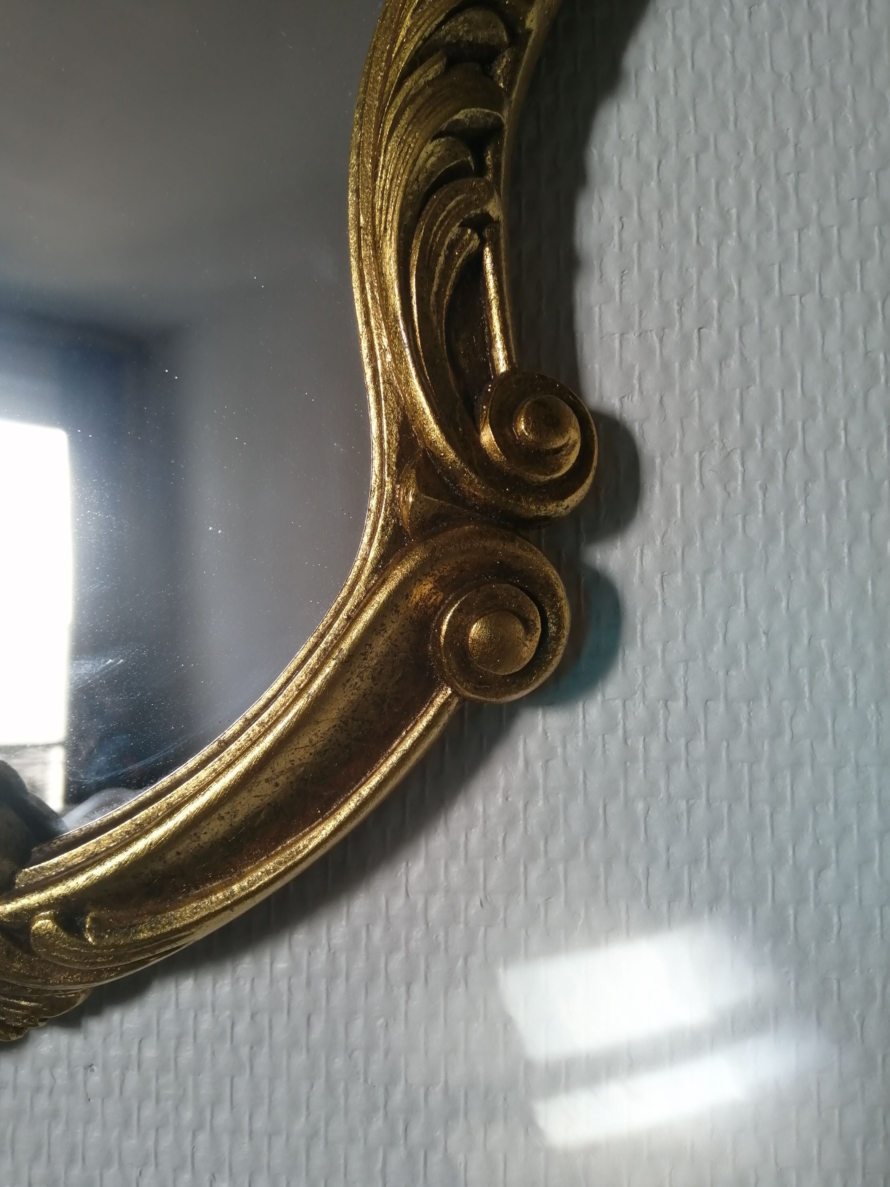 Golden mirror  33x52cm