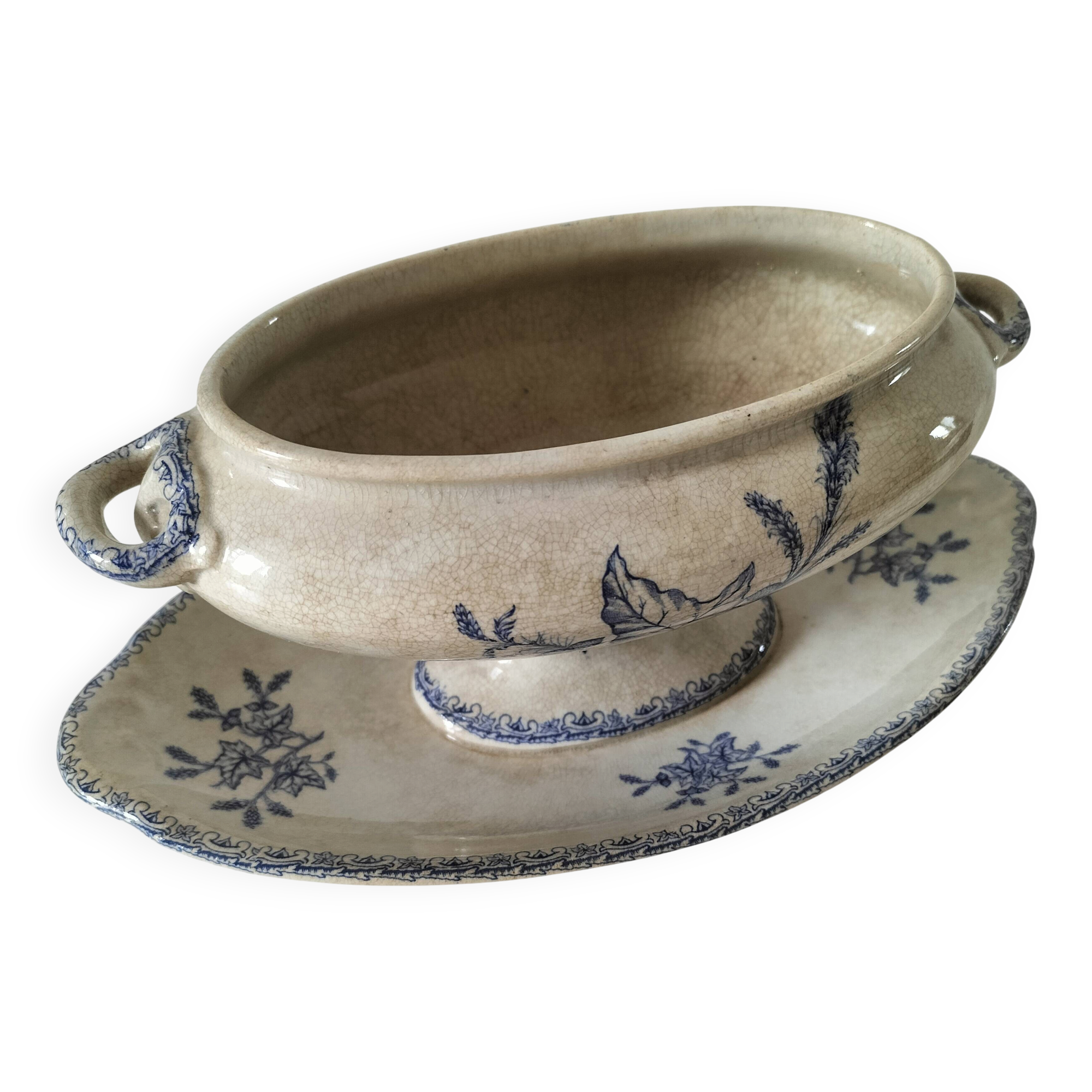Small vegetable dish on a stand HB Choisy-le-Roi decoration Pine late 19th century