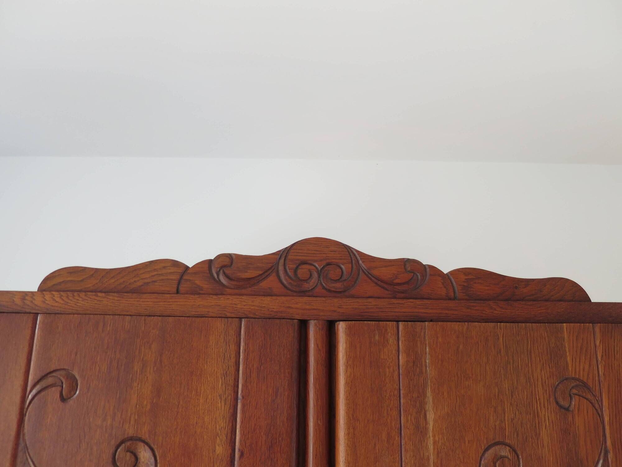 English asymmetrical chest of drawers - Art Deco - Mirror - 2 doors - 5 drawers - Mesh blond oak