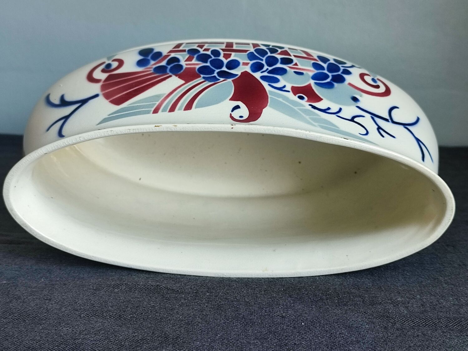 Old ceramic pot cache Lunéville art deco