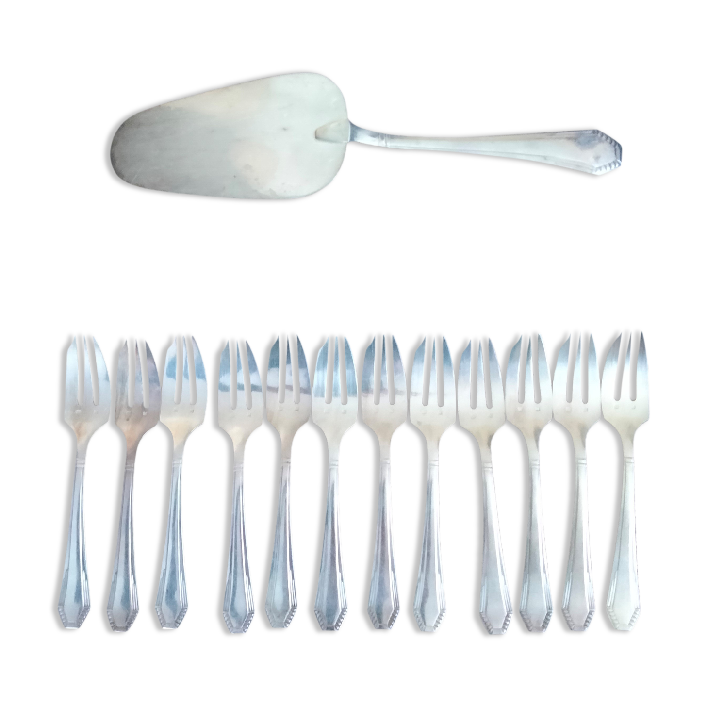 12 cutting cake forks and silver metal pie shovel Orbrille