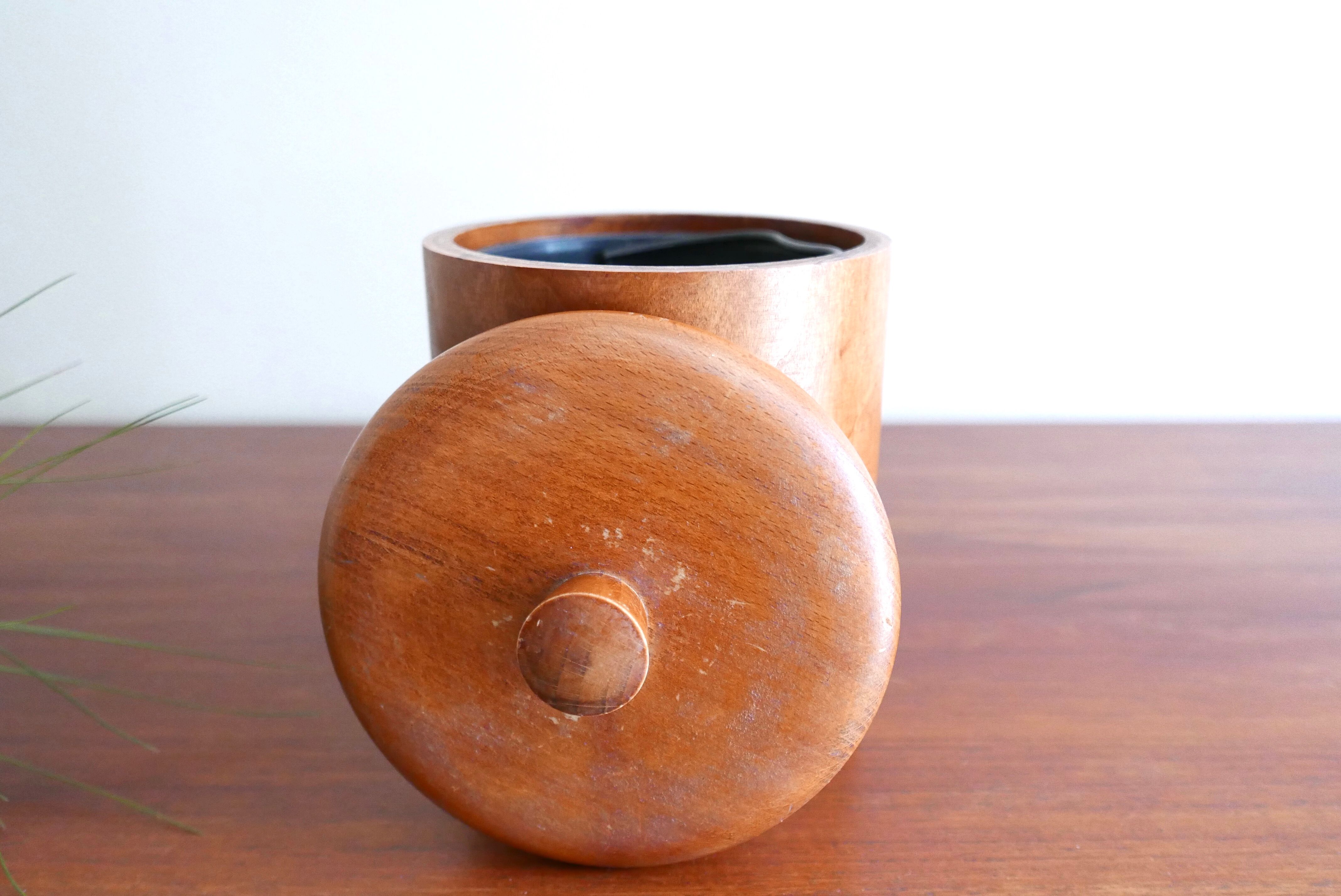 Wooden ice bucket, 50 years