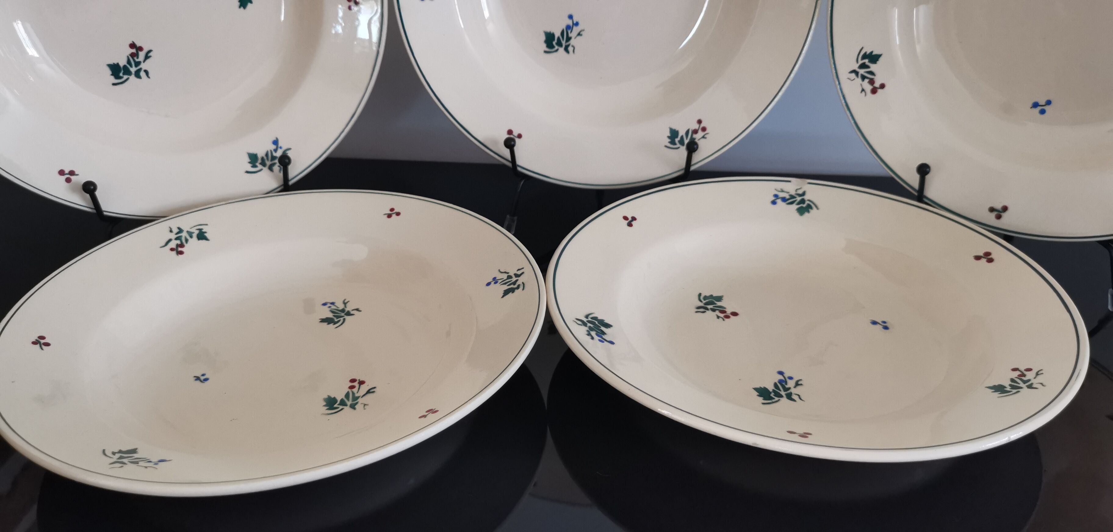 5 assiettes creuses anciennes amandinoise St Amand | Selency