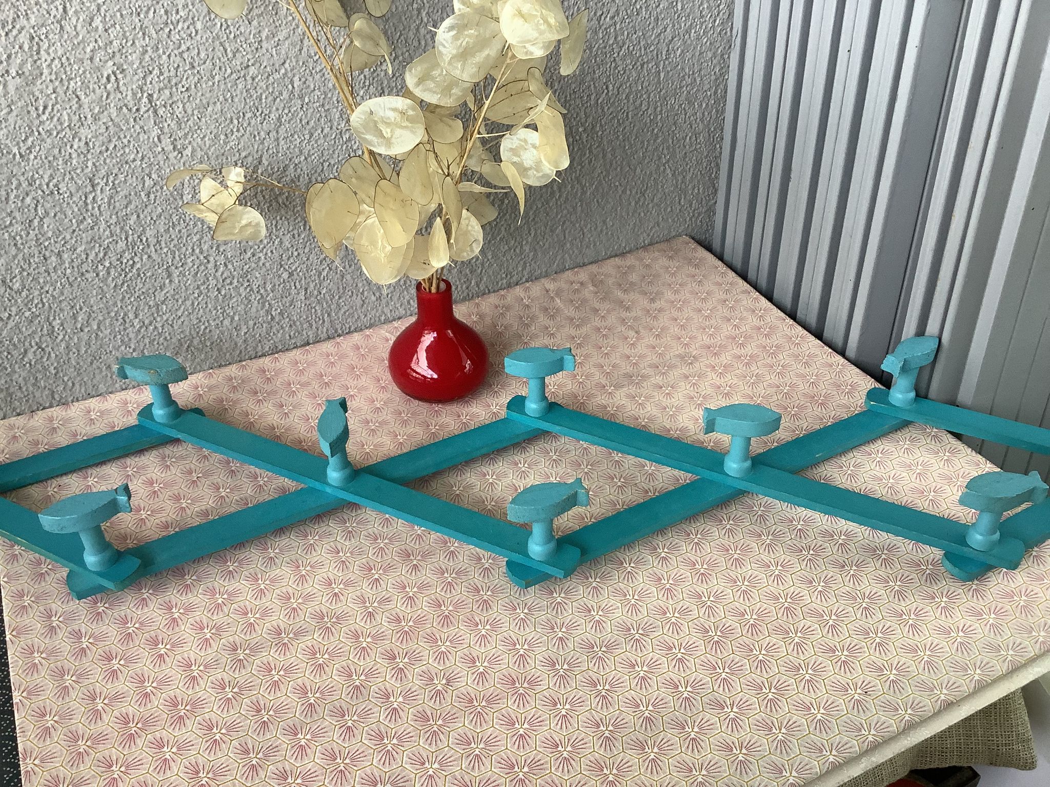 Accordion coat rack - marine decoration
