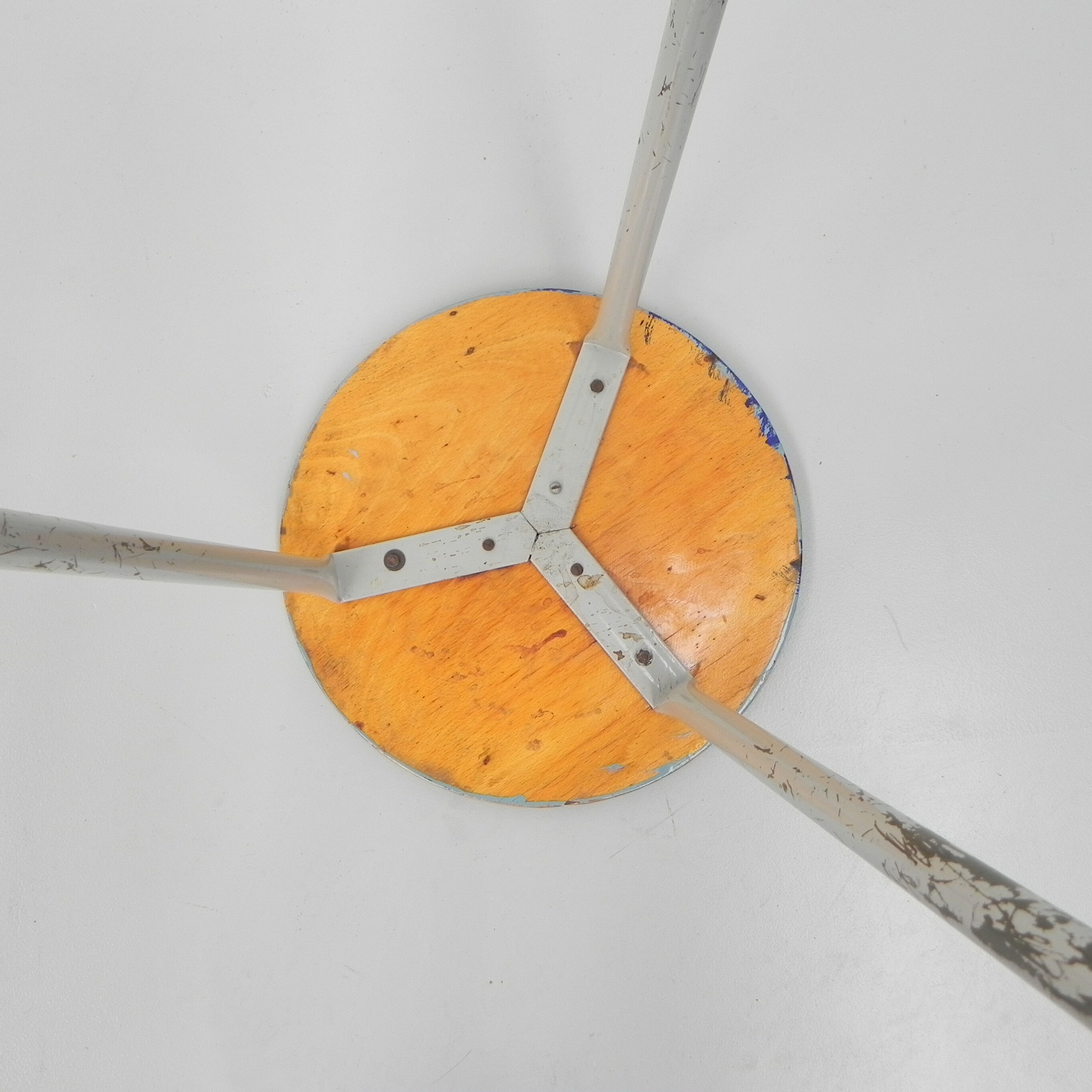 Industrial stool Ahrend de Cirkel