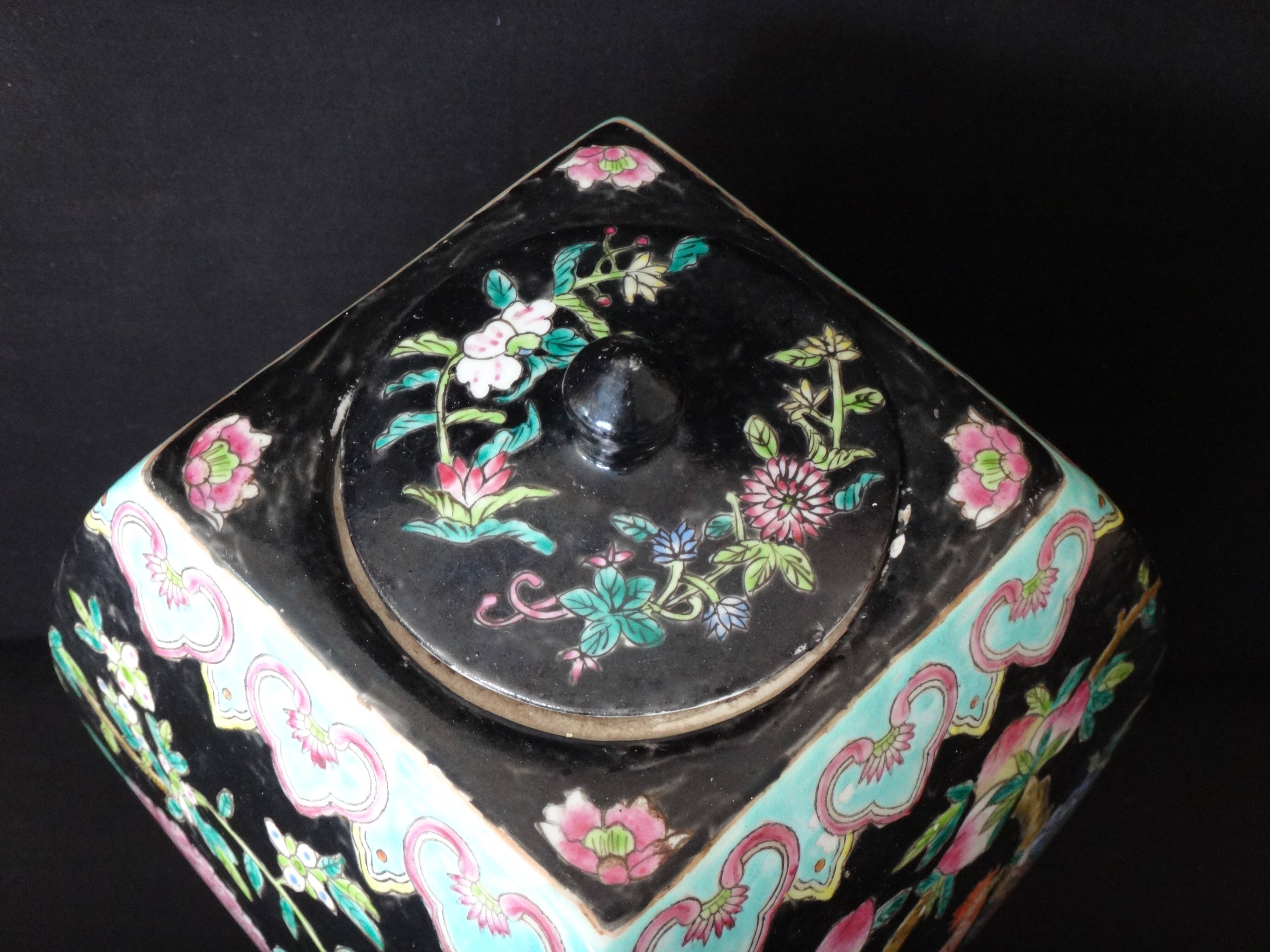 Vase pot covered black family floral decoration and China 34cm porcelain around 1900