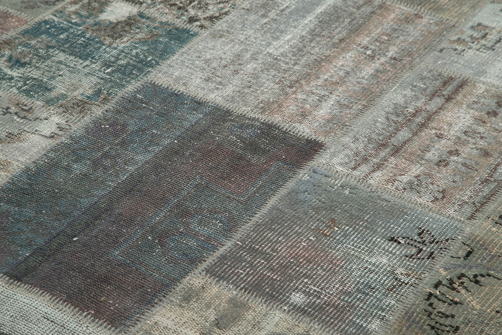 Hand-Knotted Turkish Vintage 202 cm x 300 cm Grey Patchwork Rug