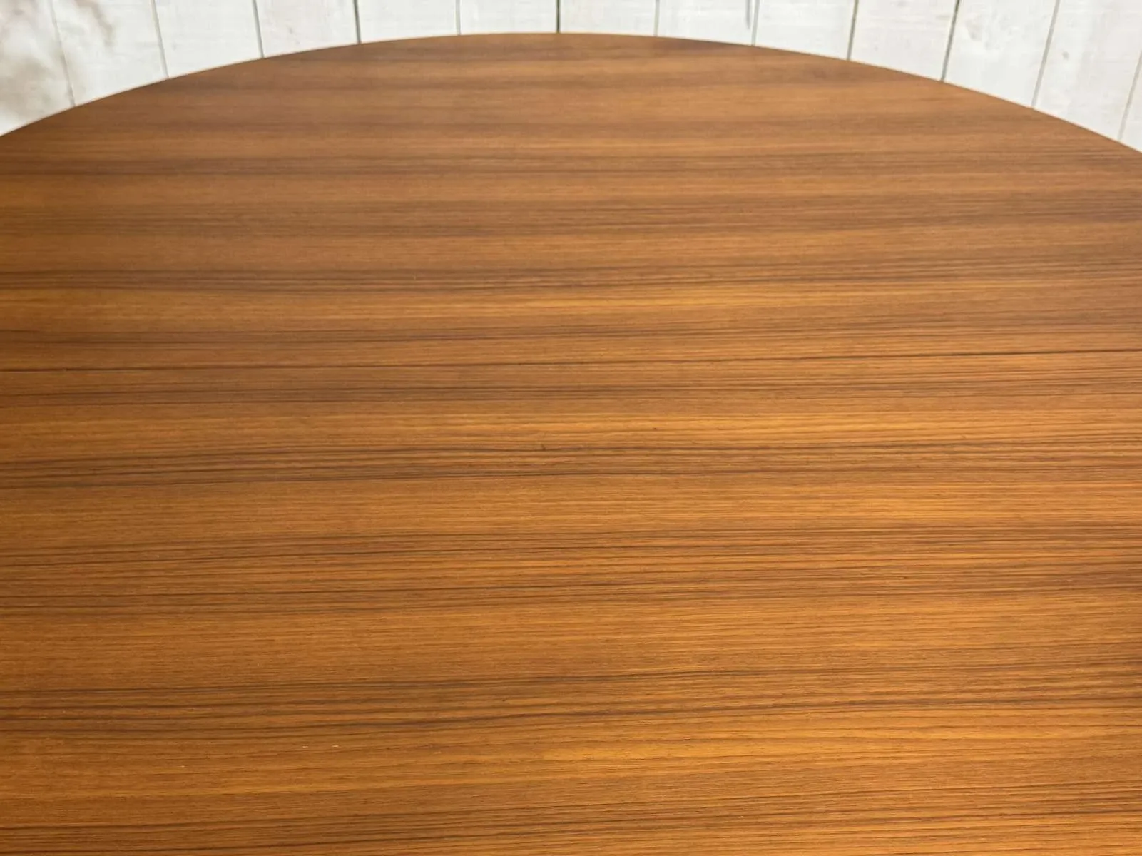 Table des années 1970 en teck avec 1 allonge
