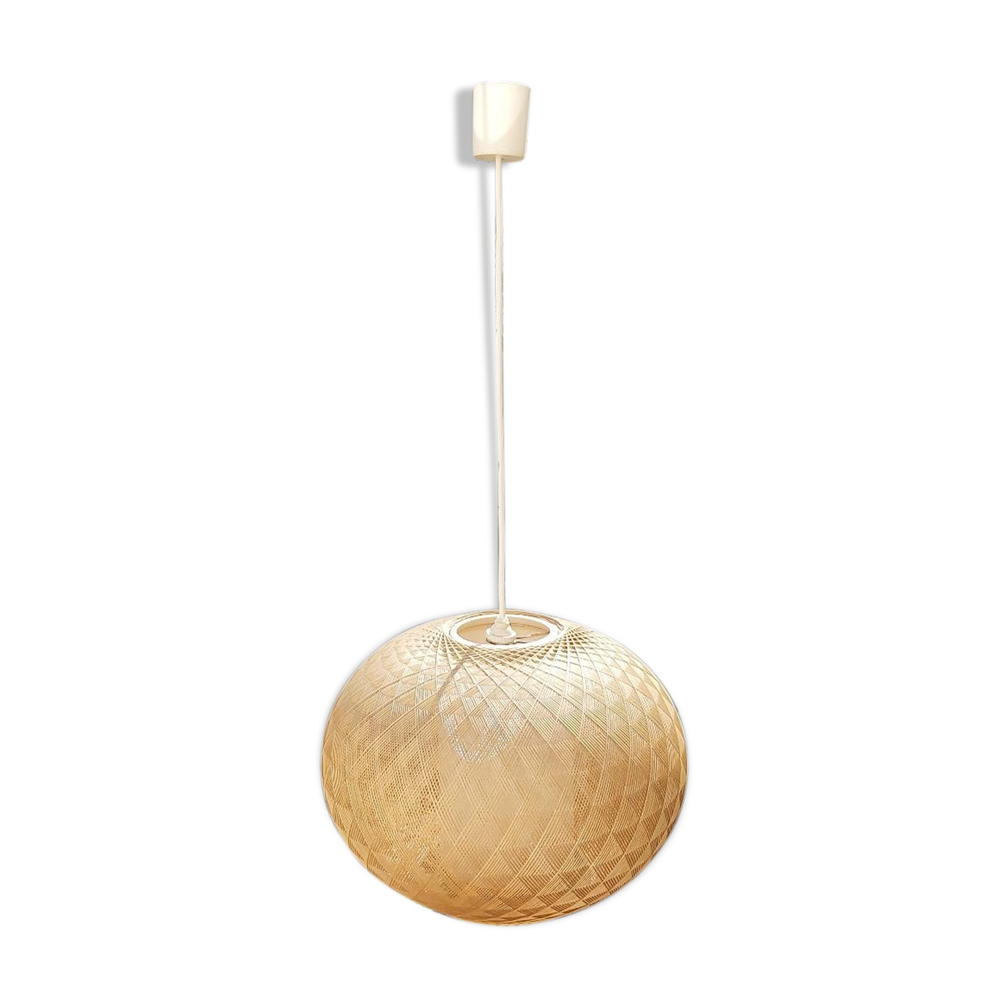 Scandinavian suspension vintage ball yarn perplex