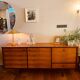 Buffet style années 50, placage teck, laque