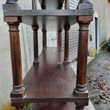 Six-tiered column shelf
