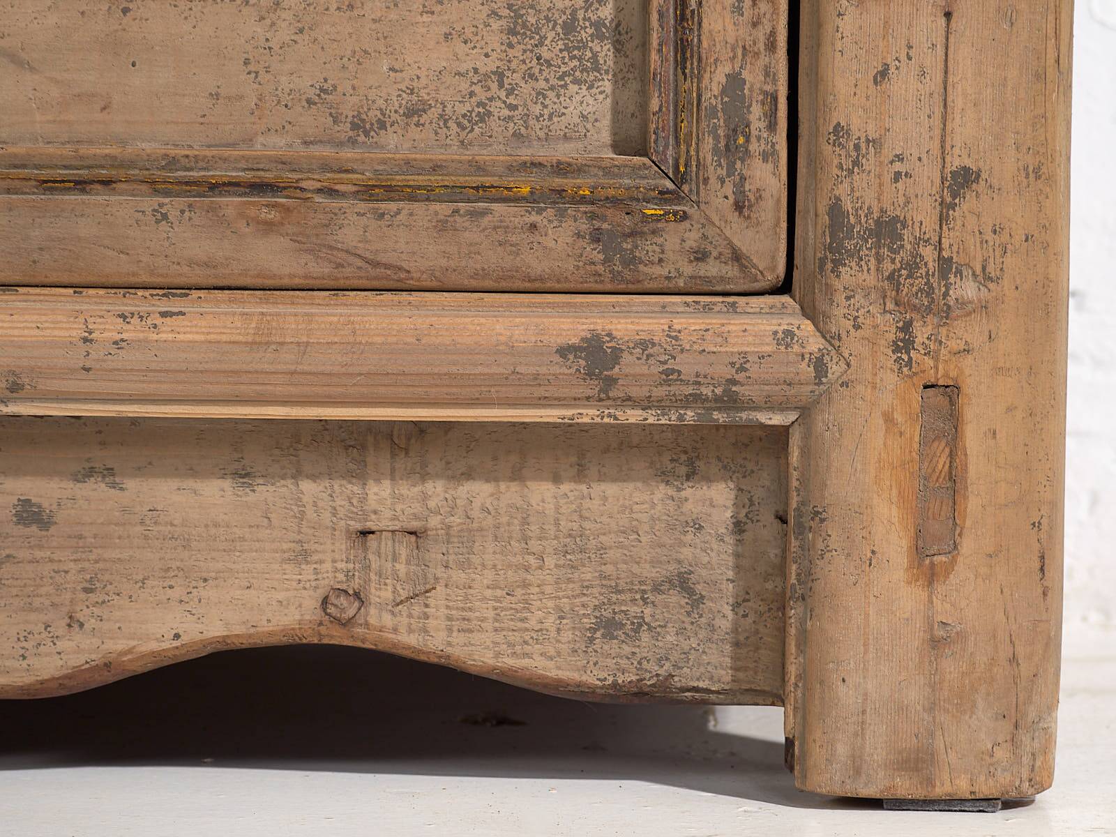 Old living room sideboard with gray patina (circa 1900) #47