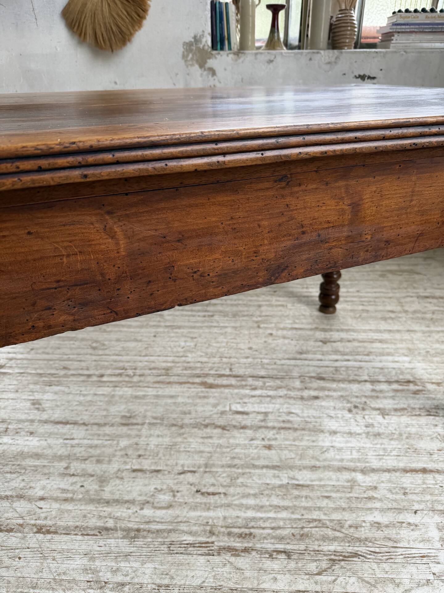 Table de ferme ou table de drapier noyer massif 1900