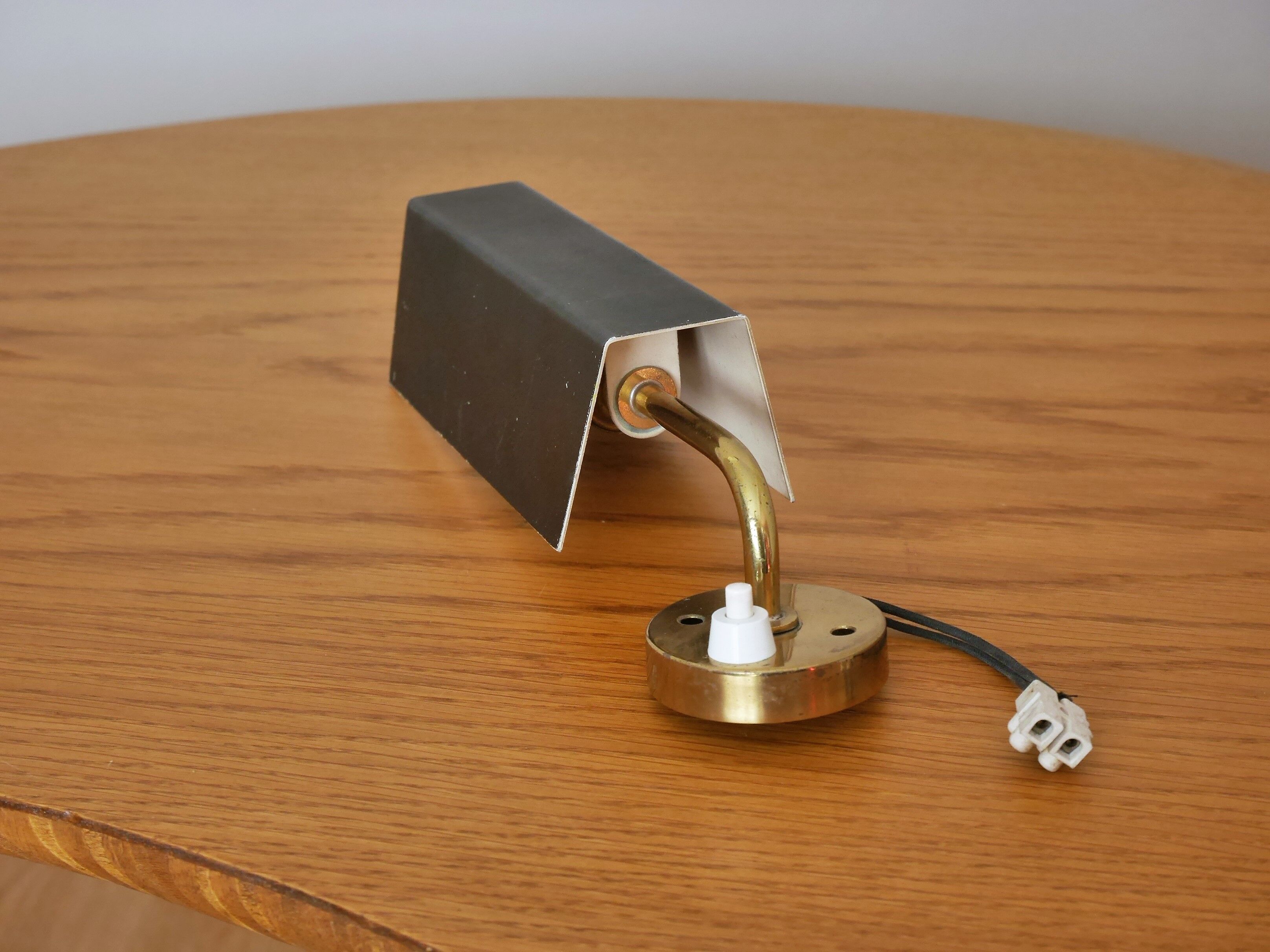 Wall light brass and black years reflector 50