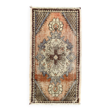 Small Vintage Turkish Rug 97x51 cm, Short Runner, Tribal, Shabby, Mini Carpet