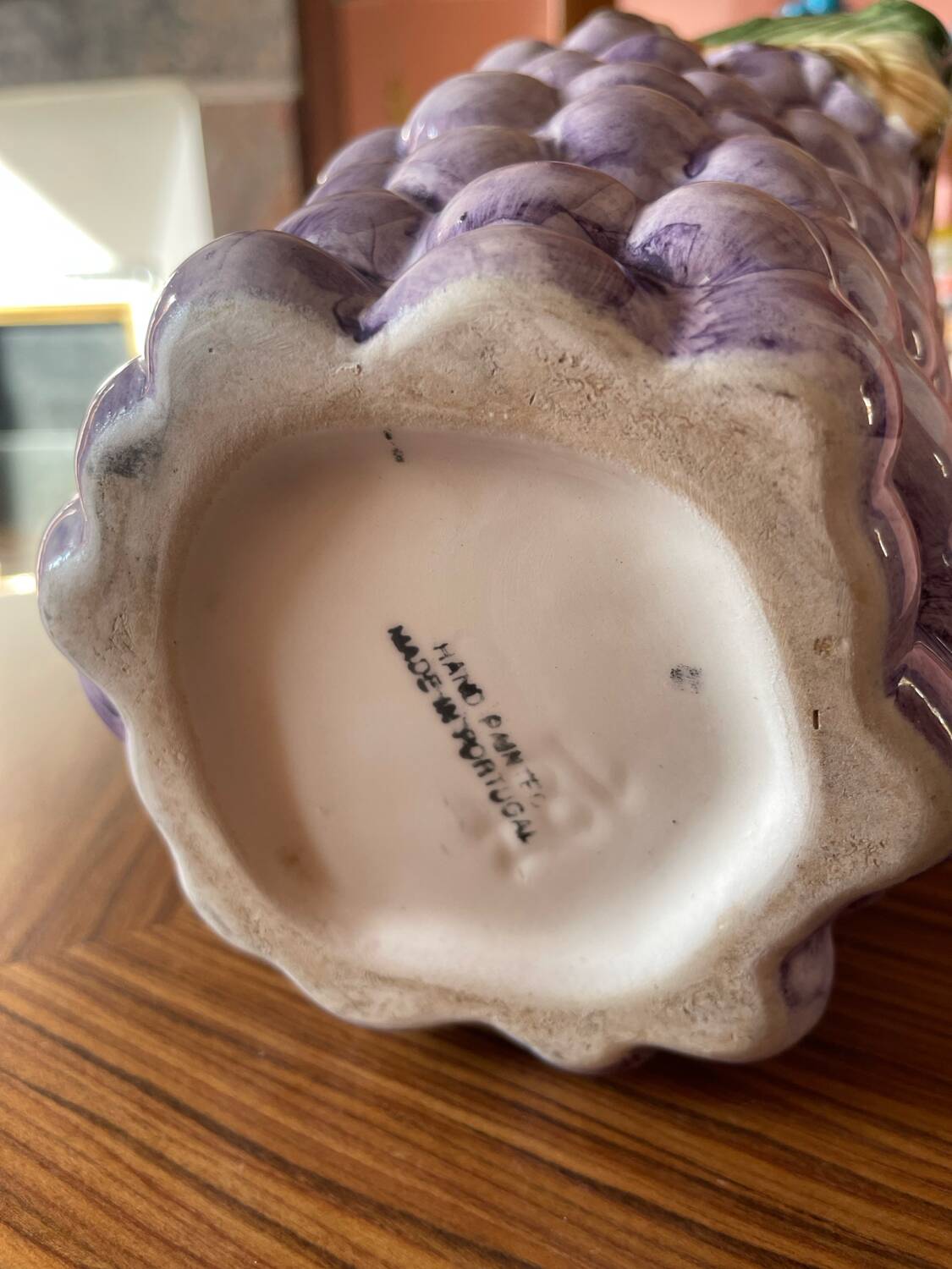 Grape bunch slip carafe