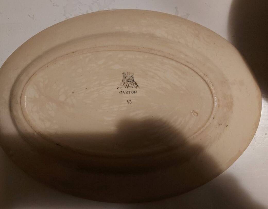 Gien earthenware dish gaston model