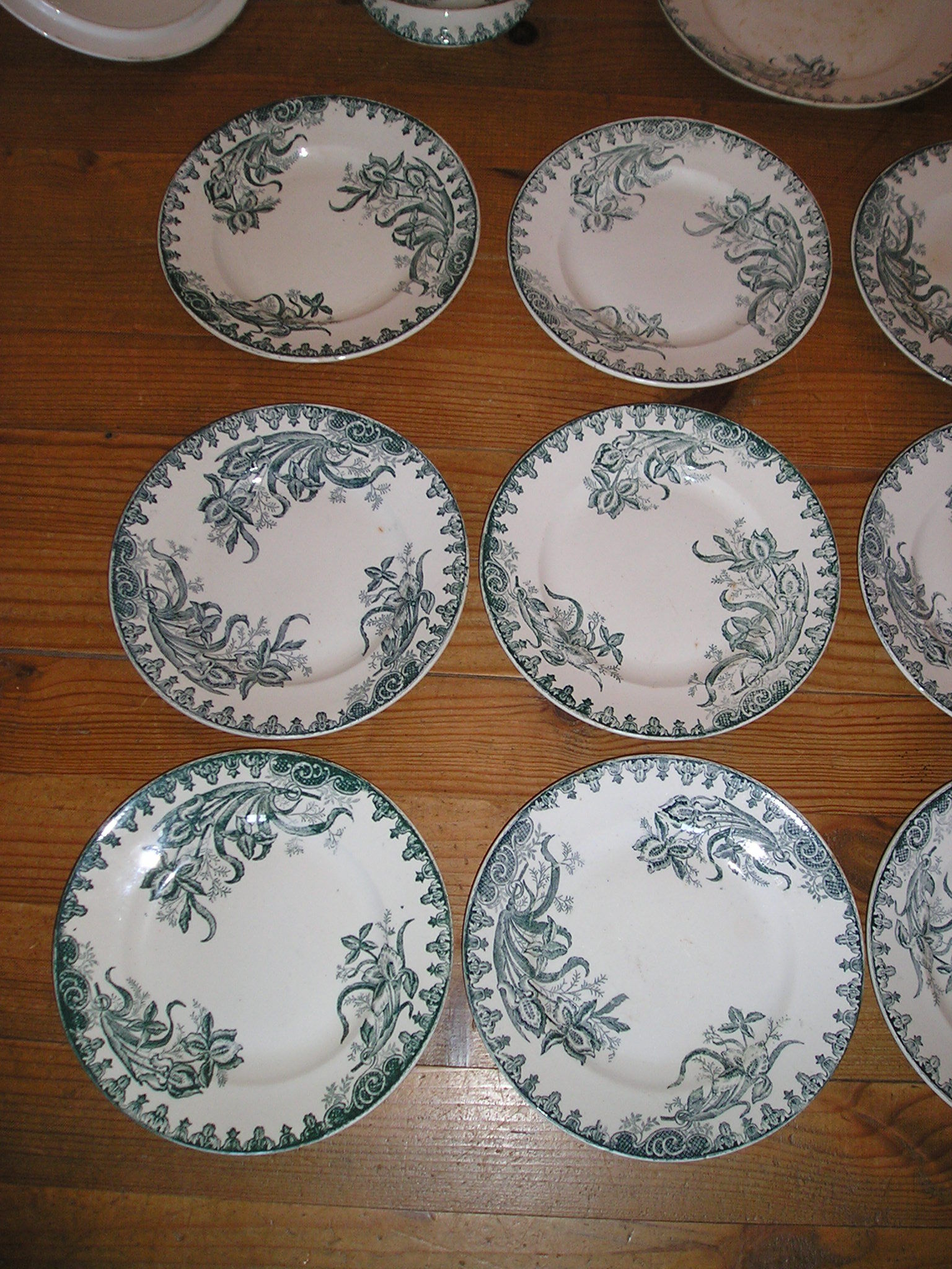 Service 6 people in faience art nouveau ste amandinoise model iris