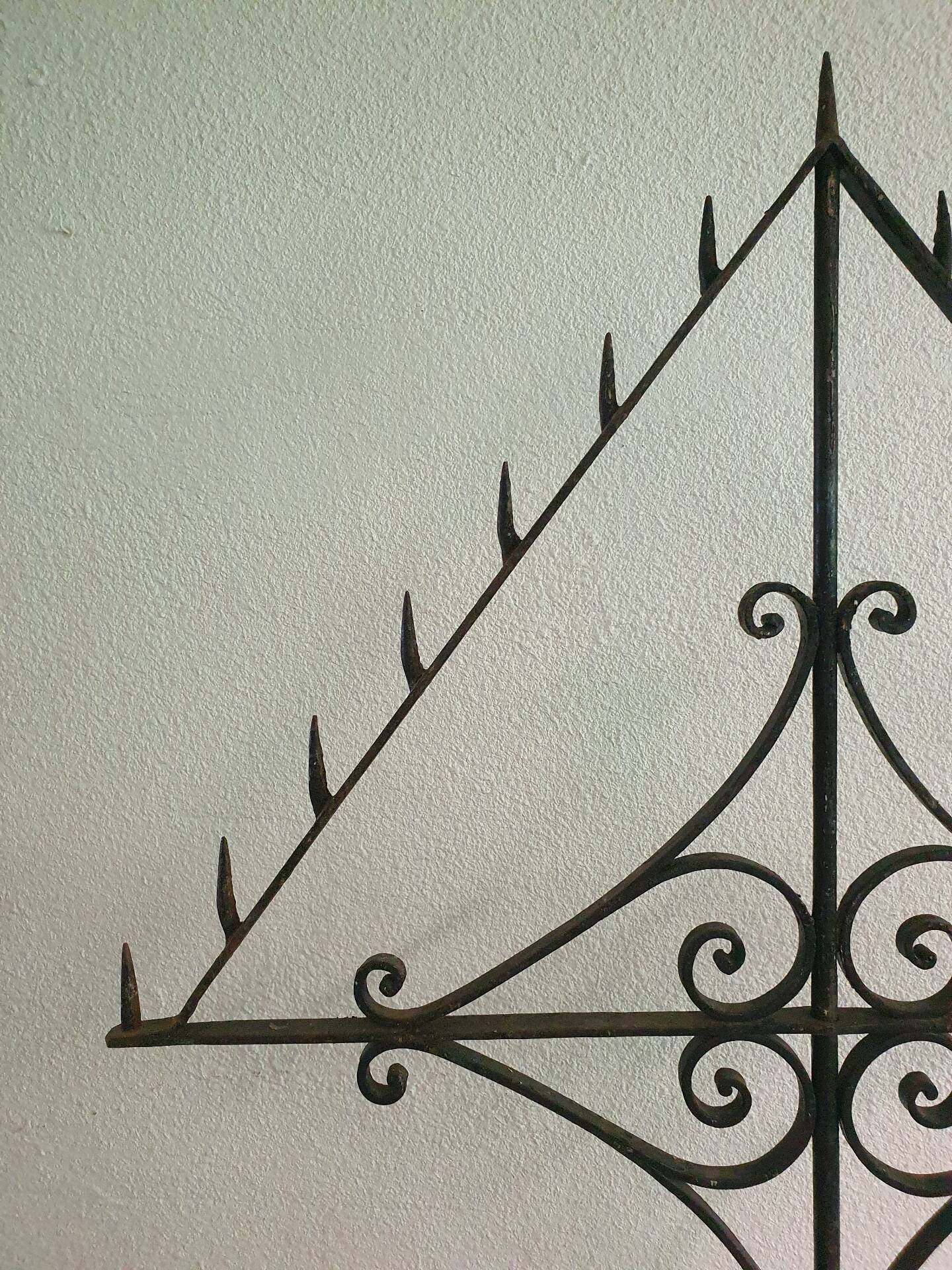 Antique church candlestick in wrought iron – 19th century