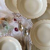 6 assiettes creuses porcelaine ancienne blanc cassé et liseré or Limoges