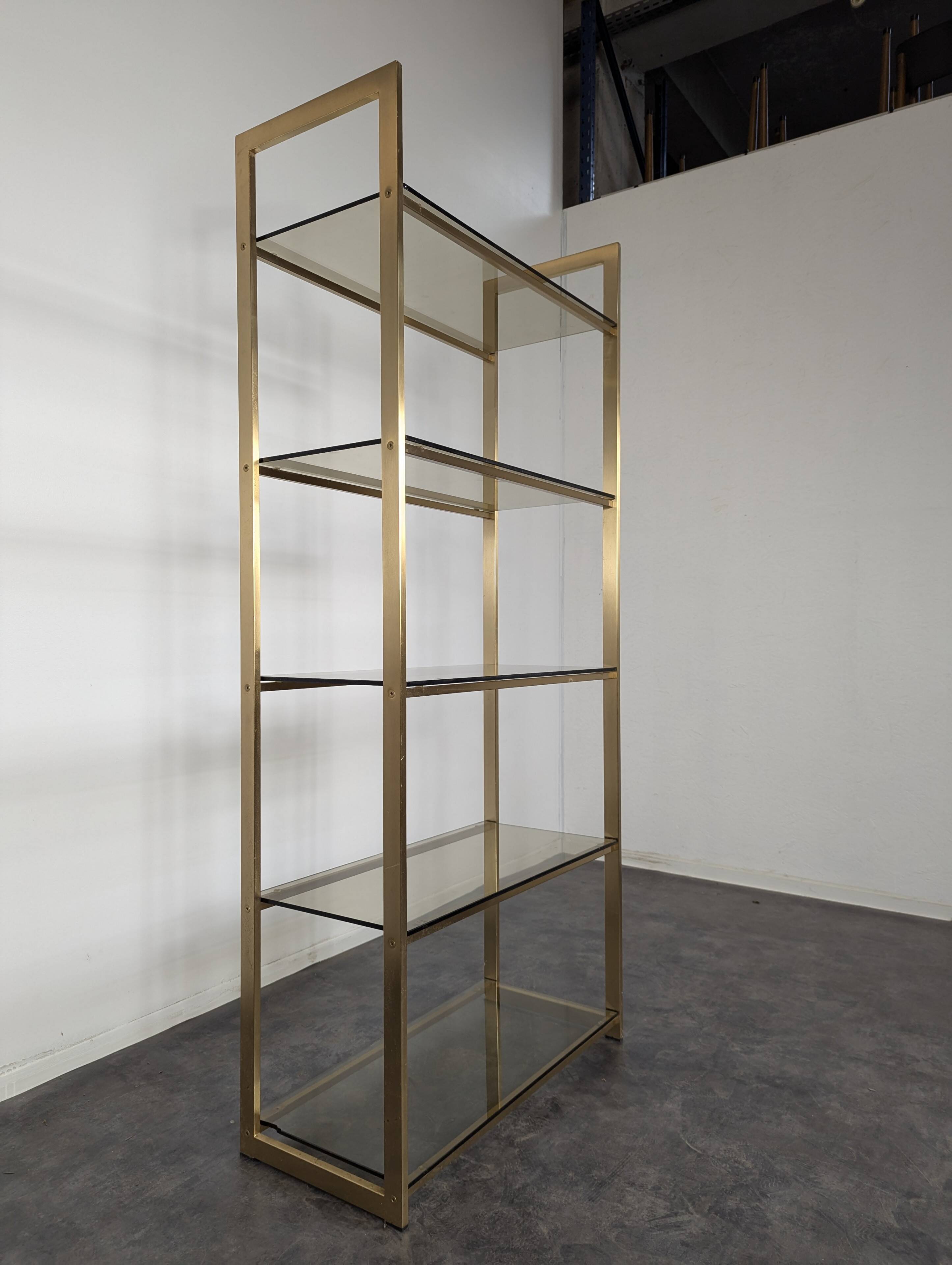 Artelano shelf in metal and smoked glass