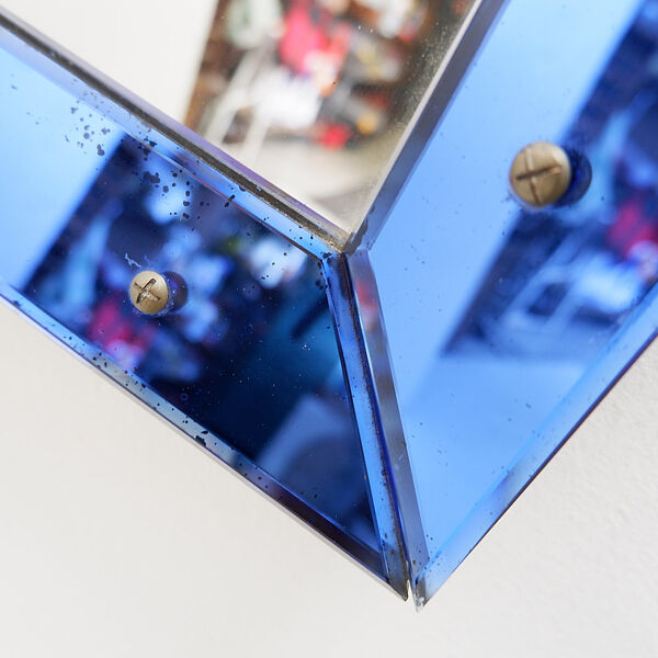 Miroir avec cadre en verre coloré attribué à Fontana Arte, Italie, vers 1950